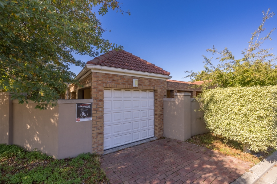 4 Bedroom Property for Sale in Protea Heights Western Cape